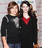 Filename=emmarobertsorg016.jpg
Filesize=212KiB
Dimensions=1162x1500
Date added=Dec 09, 2015 emmarobertsorg016.jpg