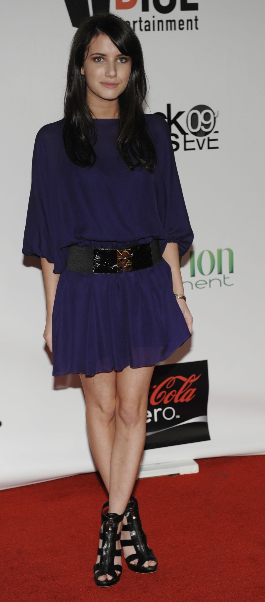 emmarobertsorg006.jpg emmarobertsorg006.jpg