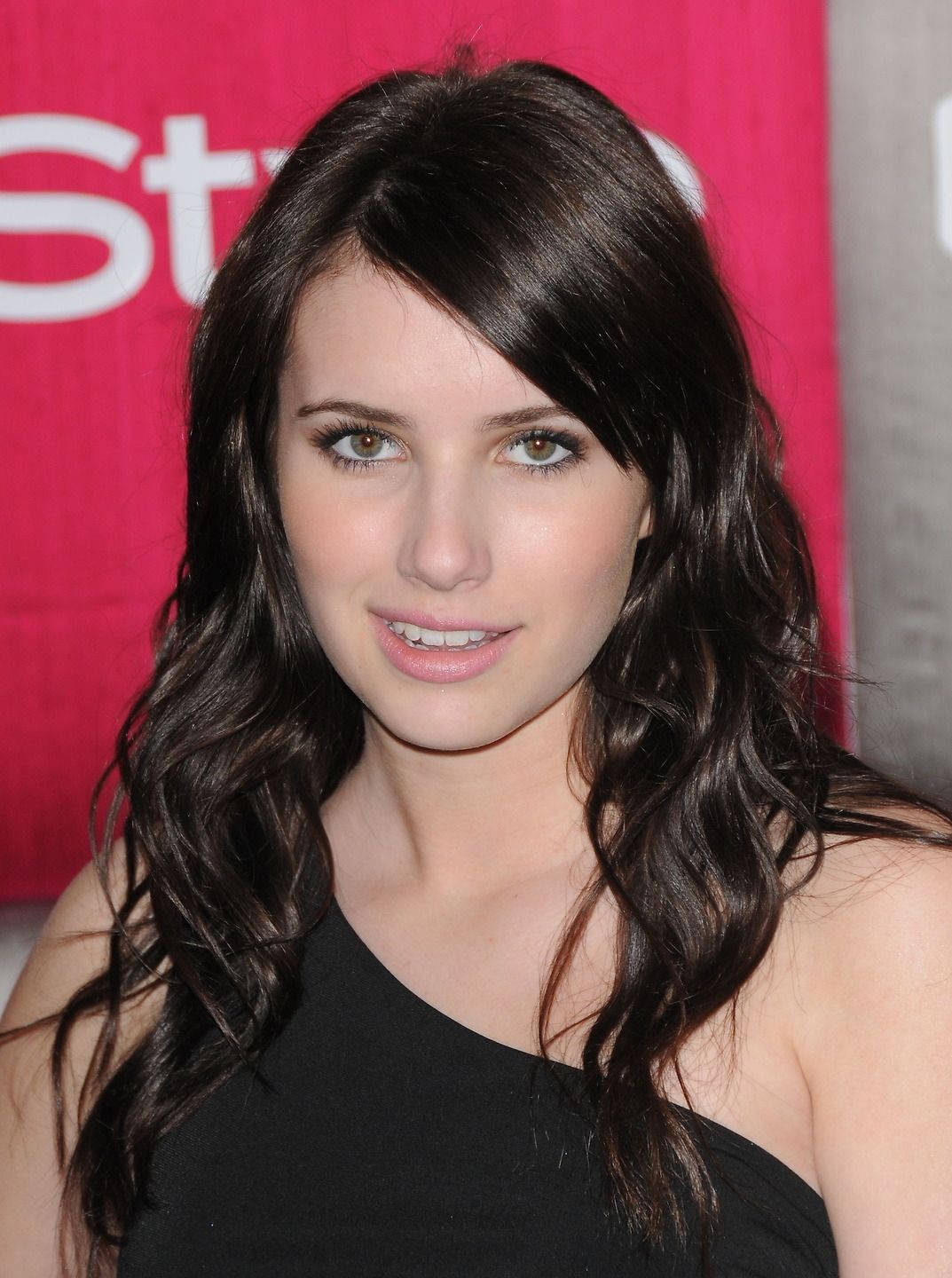 emmarobertsorg010.jpg emmarobertsorg010.jpg