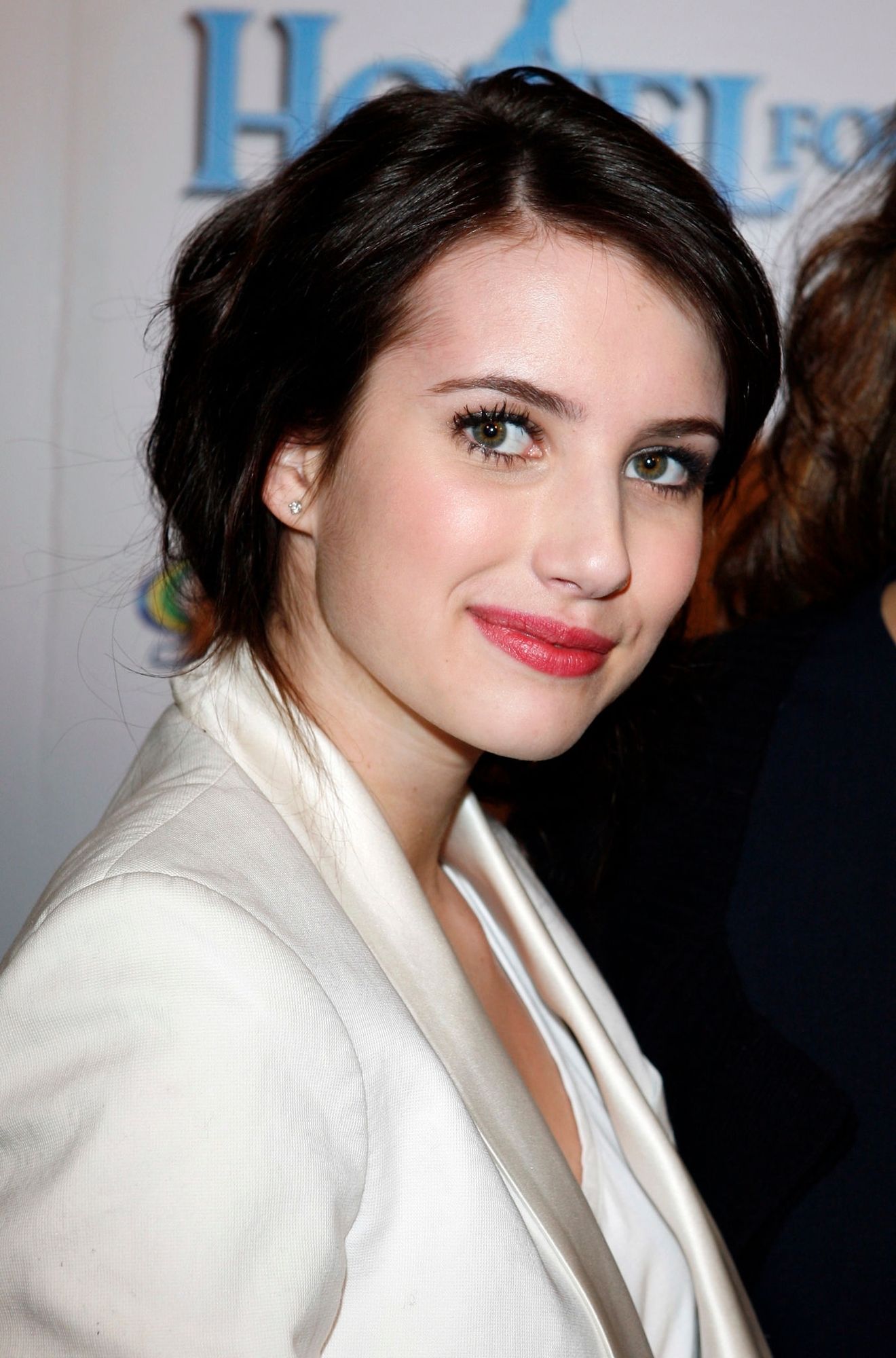 emmarobertsorg047.jpg emmarobertsorg047.jpg