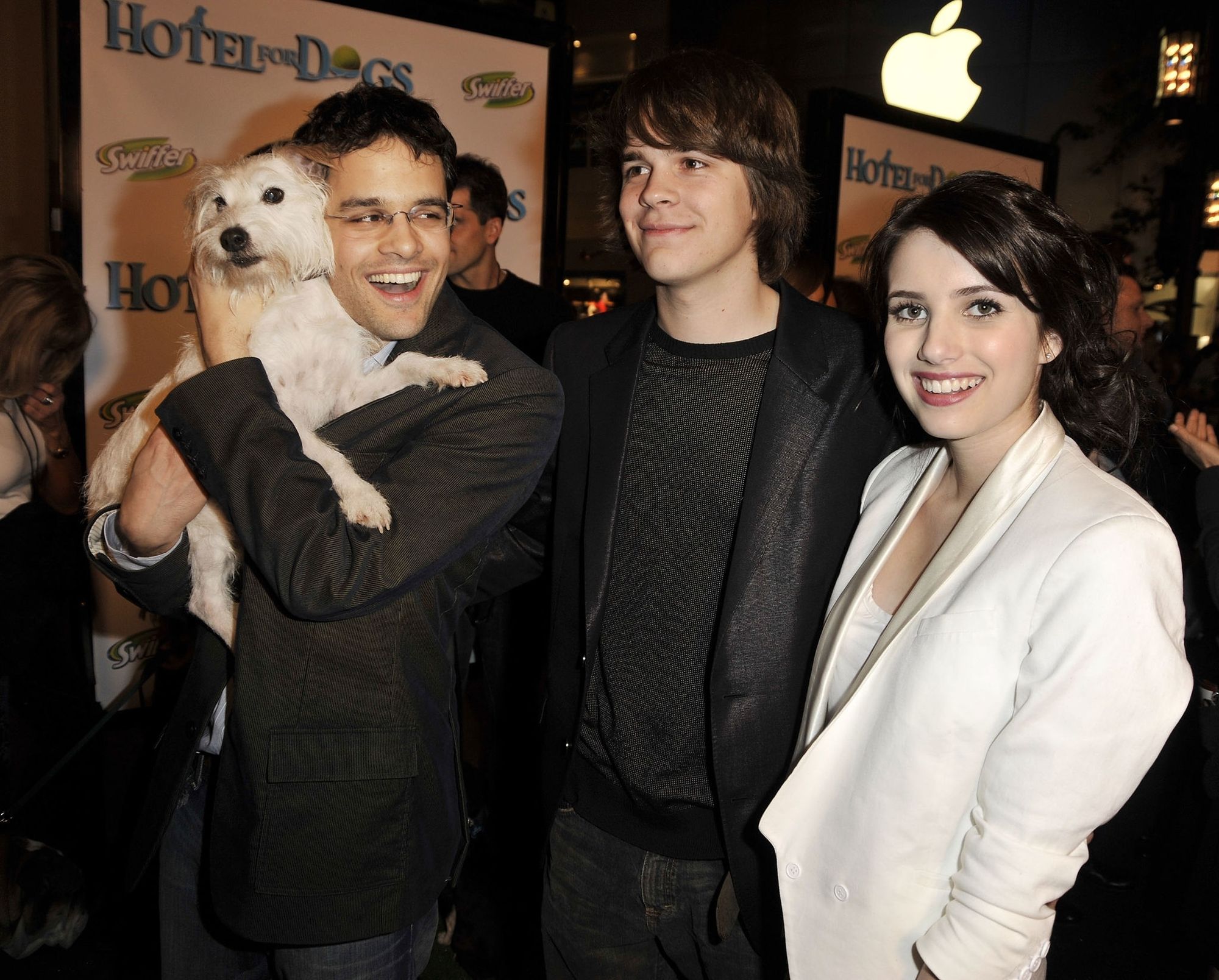emmarobertsorg100.jpg emmarobertsorg100.jpg