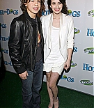 Filename=emmarobertsorg049.jpg
Filesize=298KiB
Dimensions=1329x2000
Date added=Dec 10, 2015 emmarobertsorg049.jpg