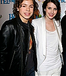 Filename=emmarobertsorg064.jpg
Filesize=298KiB
Dimensions=1394x2000
Date added=Jul 31, 2021 emmarobertsorg064.jpg