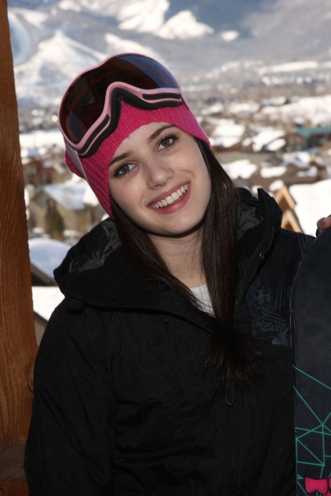 emmarobertsorg013.jpg emmarobertsorg013.jpg