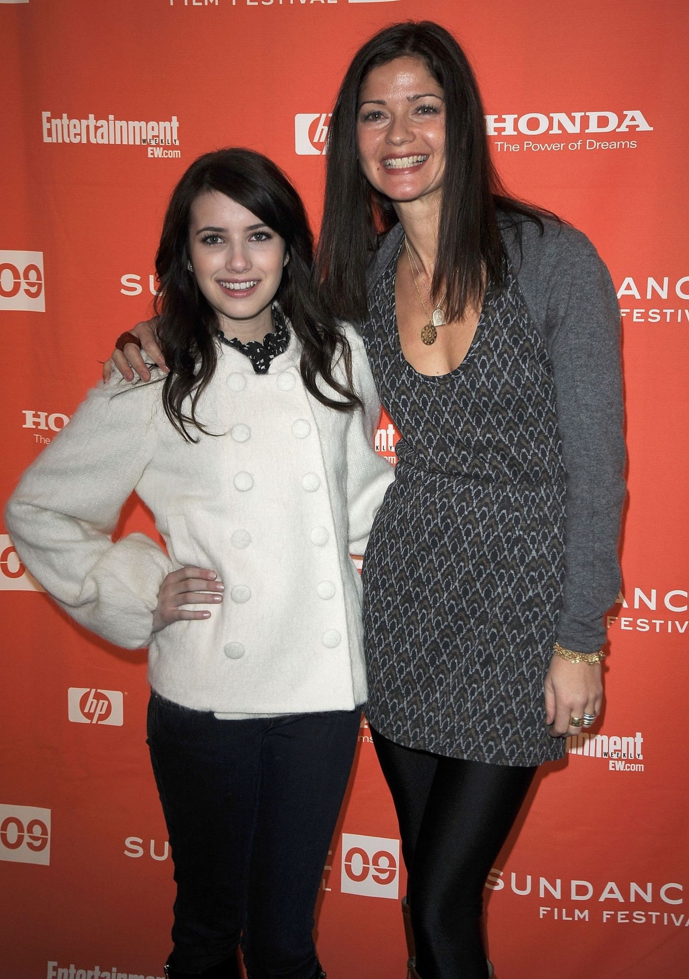 emmarobertsorg024.jpg emmarobertsorg024.jpg