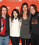 emmarobertsorg026.jpg