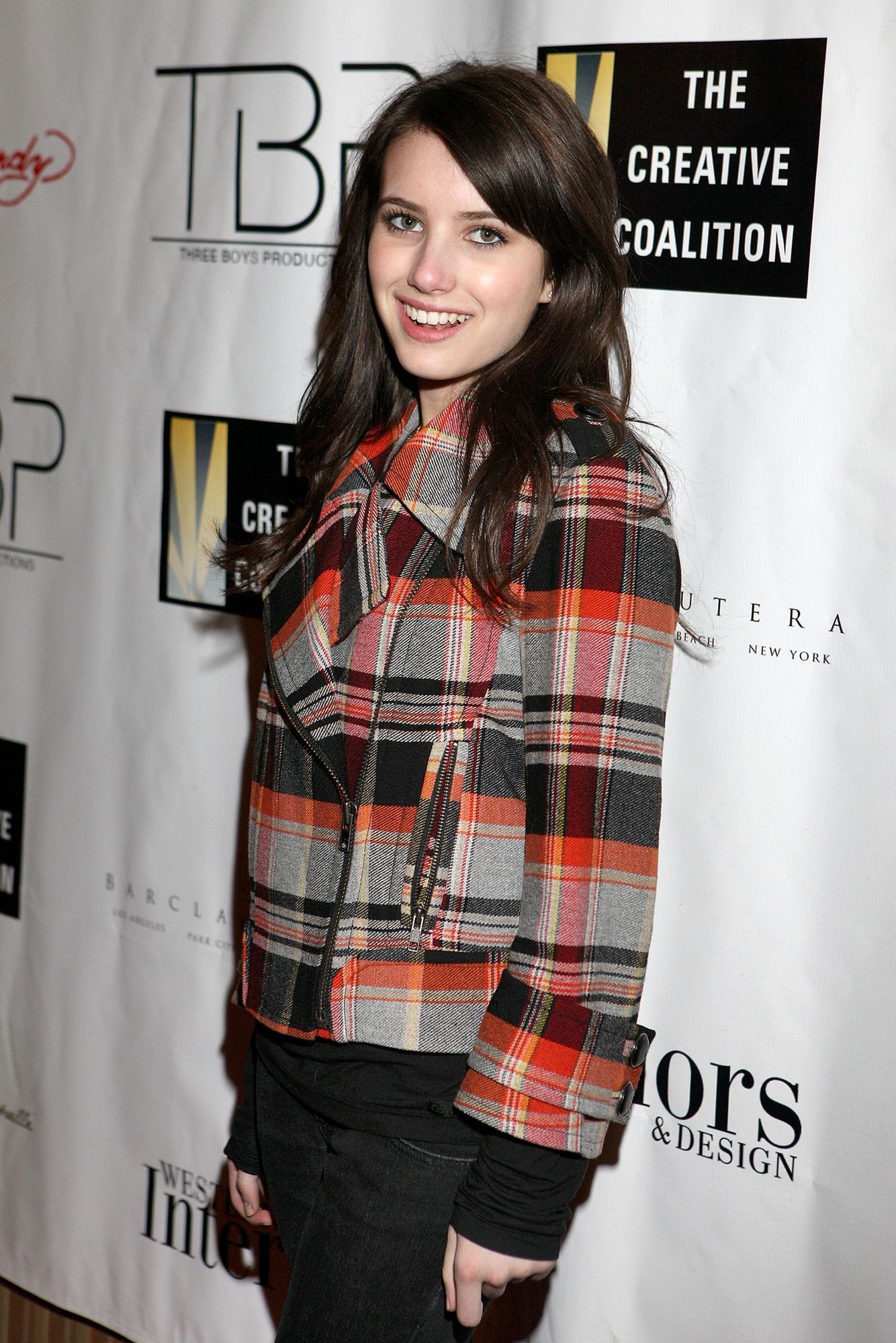 emmarobertsorg005.jpg emmarobertsorg005.jpg