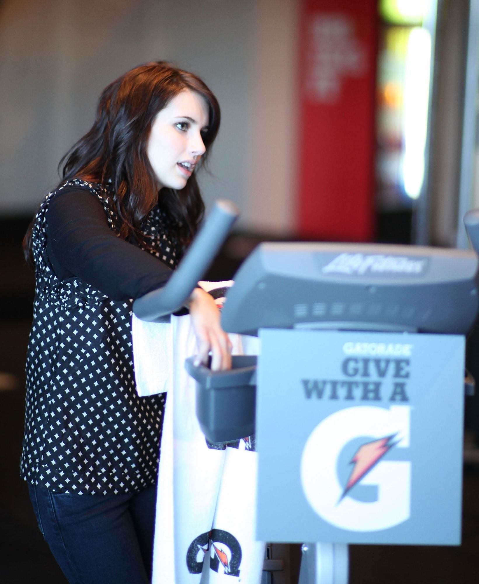 emmarobertsorg004.jpg emmarobertsorg004.jpg