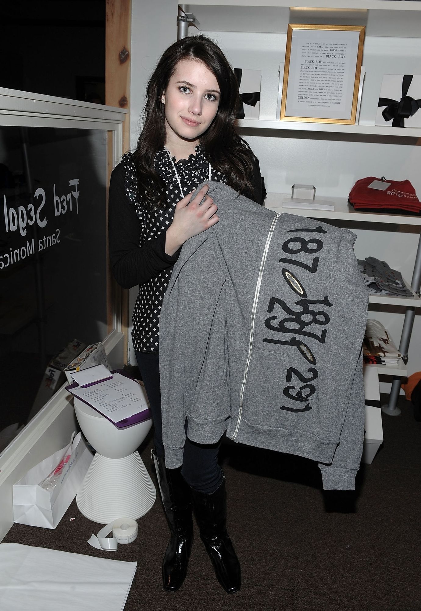 emmarobertsorg001.jpg emmarobertsorg001.jpg