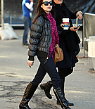 Filename=emmarobertsorg002.jpg
Filesize=240KiB
Dimensions=1333x2000
Date added=Dec 12, 2015 emmarobertsorg002.jpg