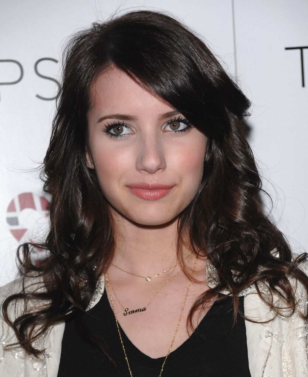 emmarobertsorg020.jpg emmarobertsorg020.jpg