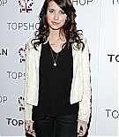 Filename=emmarobertsorg031.jpg
Filesize=231KiB
Dimensions=1333x2000
Date added=Jul 31, 2021 emmarobertsorg031.jpg