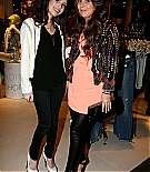 Filename=emmarobertsorg034.jpg
Filesize=294KiB
Dimensions=1333x2000
Date added=Jul 31, 2021 emmarobertsorg034.jpg