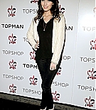 Filename=emmarobertsorg041.jpg
Filesize=238KiB
Dimensions=1333x2000
Date added=Jul 31, 2021 emmarobertsorg041.jpg