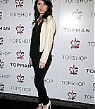 Filename=emmarobertsorg045.jpg
Filesize=227KiB
Dimensions=1333x2000
Date added=Jul 31, 2021 emmarobertsorg045.jpg
