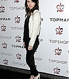 Filename=emmarobertsorg049.jpg
Filesize=311KiB
Dimensions=1390x2000
Date added=Jul 31, 2021 emmarobertsorg049.jpg