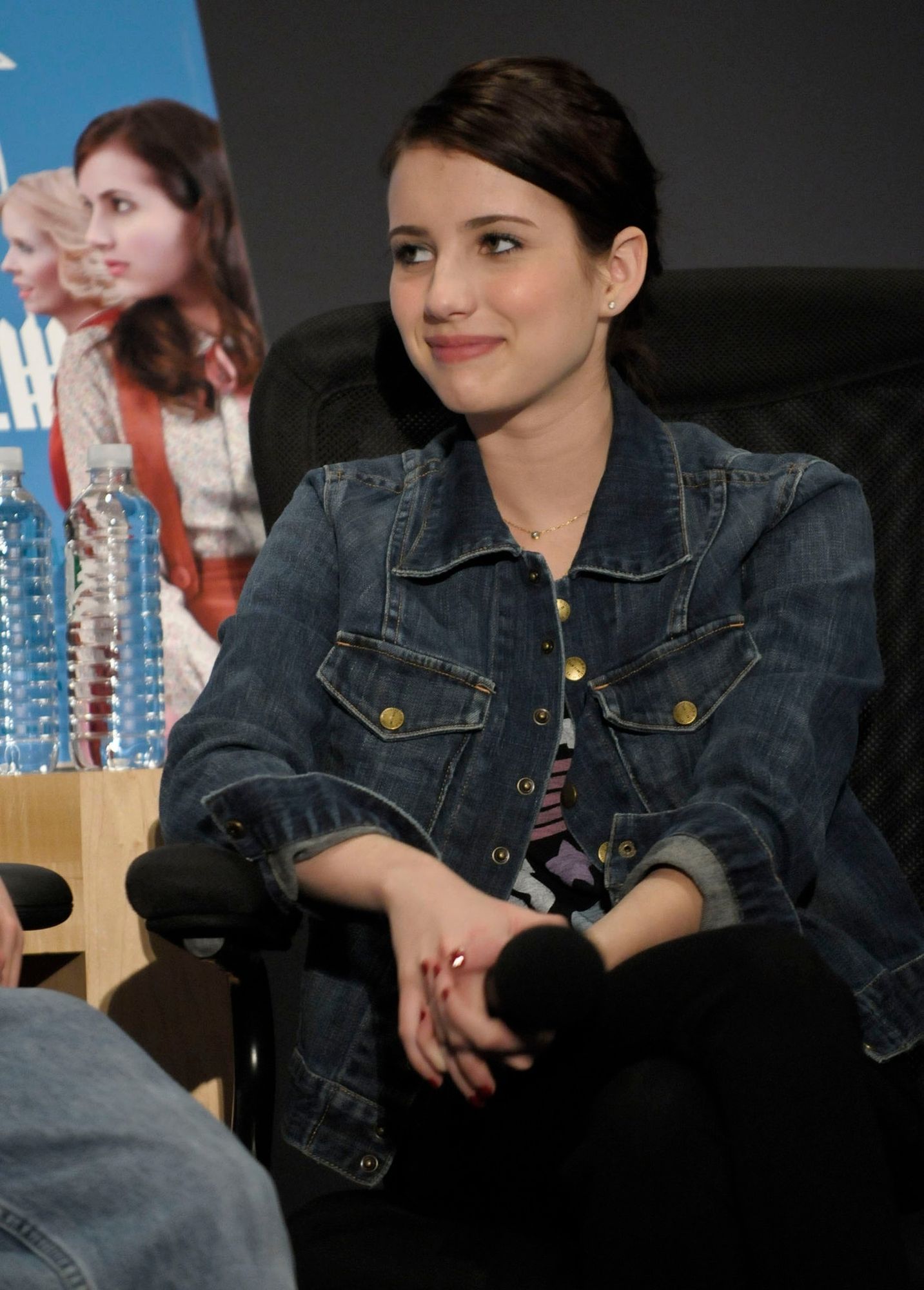 emmarobertsorg009.jpg emmarobertsorg009.jpg