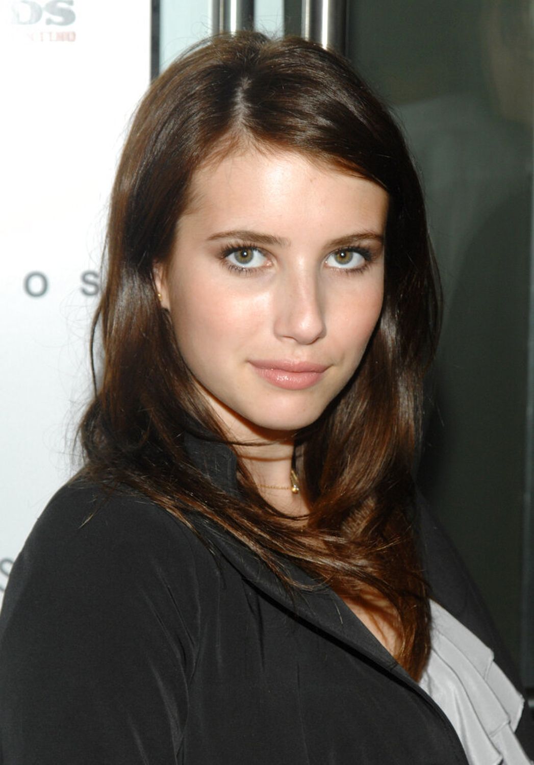 emmarobertsorg015.jpg emmarobertsorg015.jpg