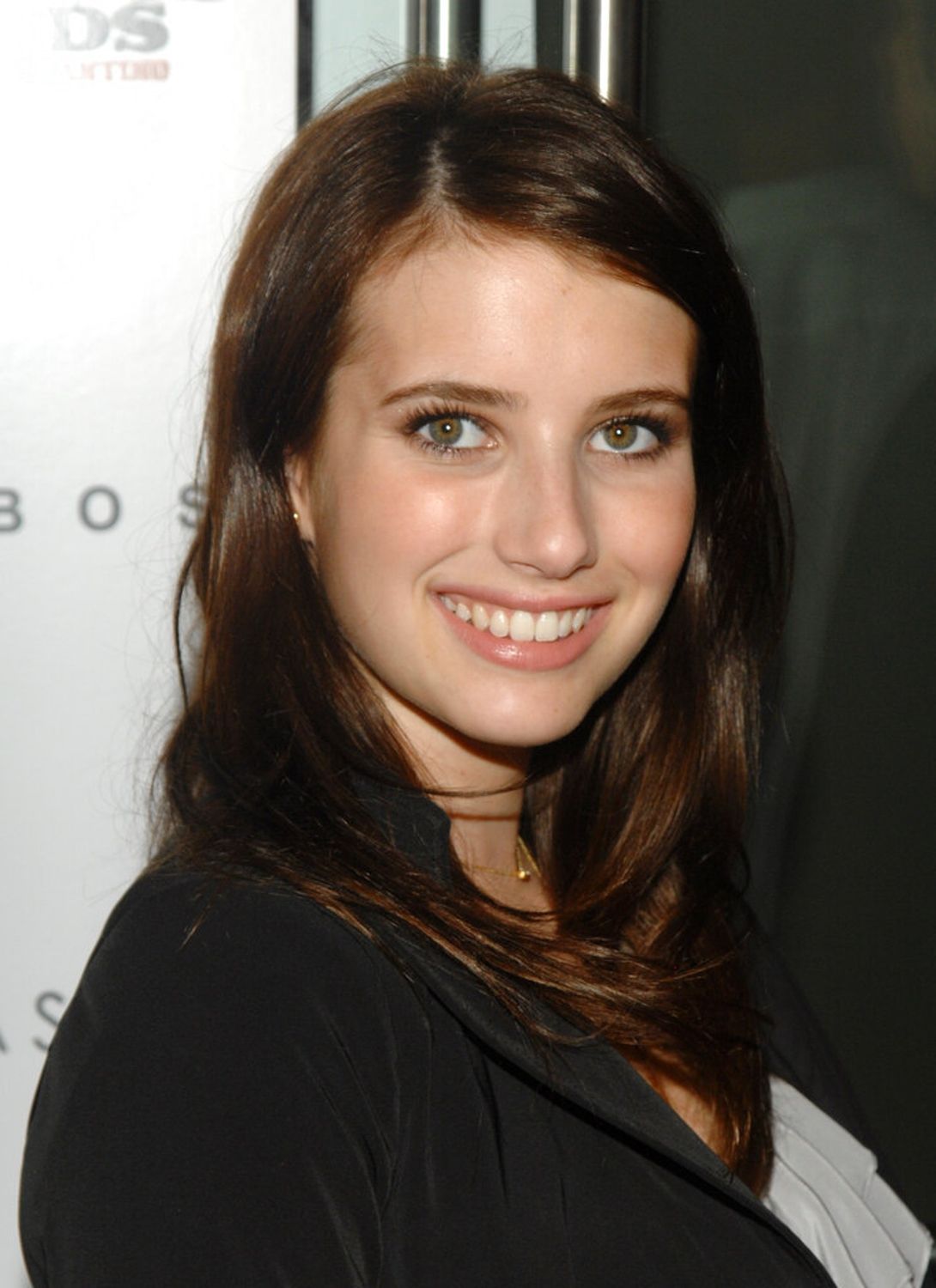 emmarobertsorg018.jpg emmarobertsorg018.jpg