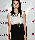 Filename=emmarobertsorg021.jpg
Filesize=353KiB
Dimensions=1427x2000
Date added=Dec 13, 2015 emmarobertsorg021.jpg