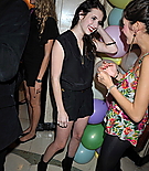 emmarobertsorg004.jpg