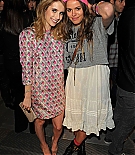 Filename=emmarobertsorg092.jpg
Filesize=434KiB
Dimensions=1381x2000
Date added=Jul 31, 2021 emmarobertsorg092.jpg