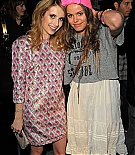 Filename=emmarobertsorg112.jpg
Filesize=474KiB
Dimensions=1409x2000
Date added=Jul 31, 2021 emmarobertsorg112.jpg