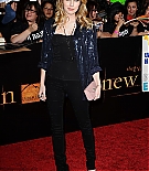 Filename=emmarobertsorg081.jpg
Filesize=381KiB
Dimensions=1358x2047
Date added=Jul 31, 2021 emmarobertsorg081.jpg