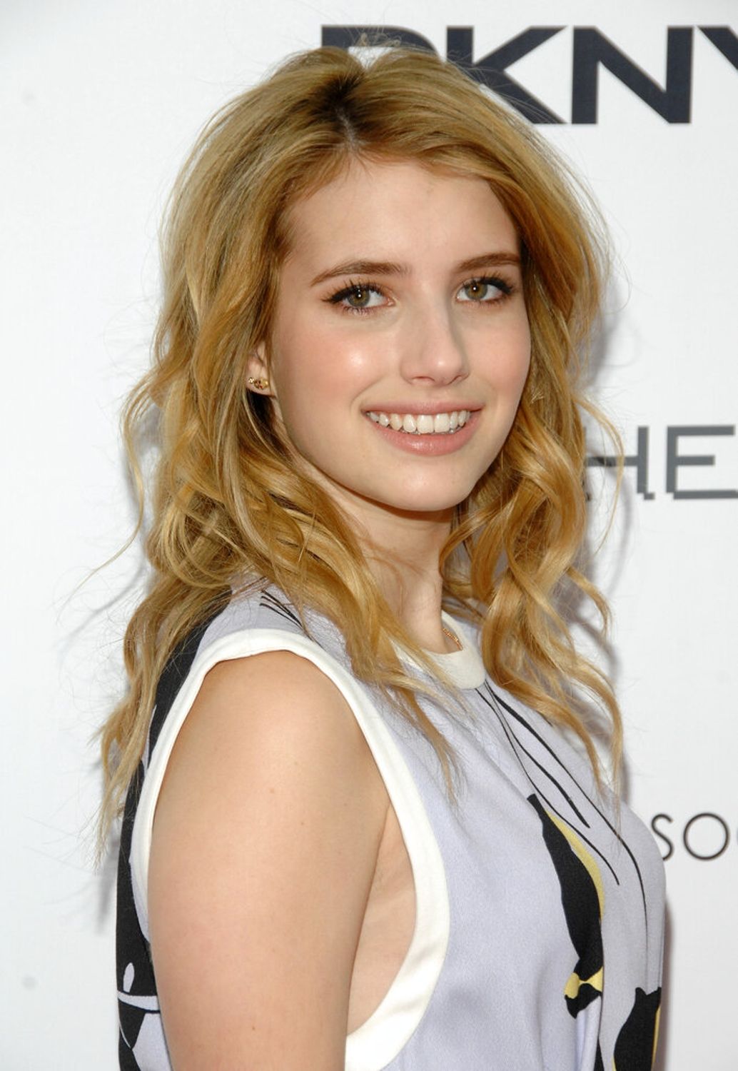 emmarobertsorg019.jpg emmarobertsorg019.jpg