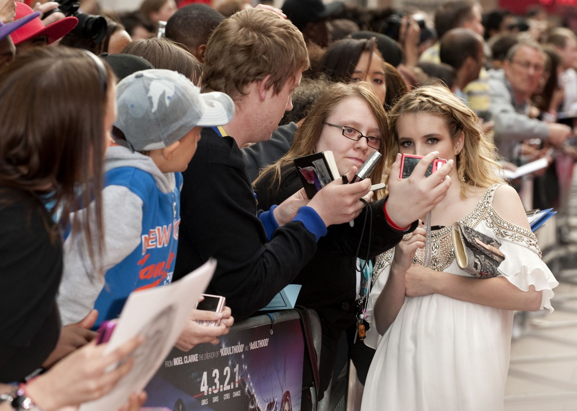 emmarobertsorg120.jpg emmarobertsorg120.jpg
