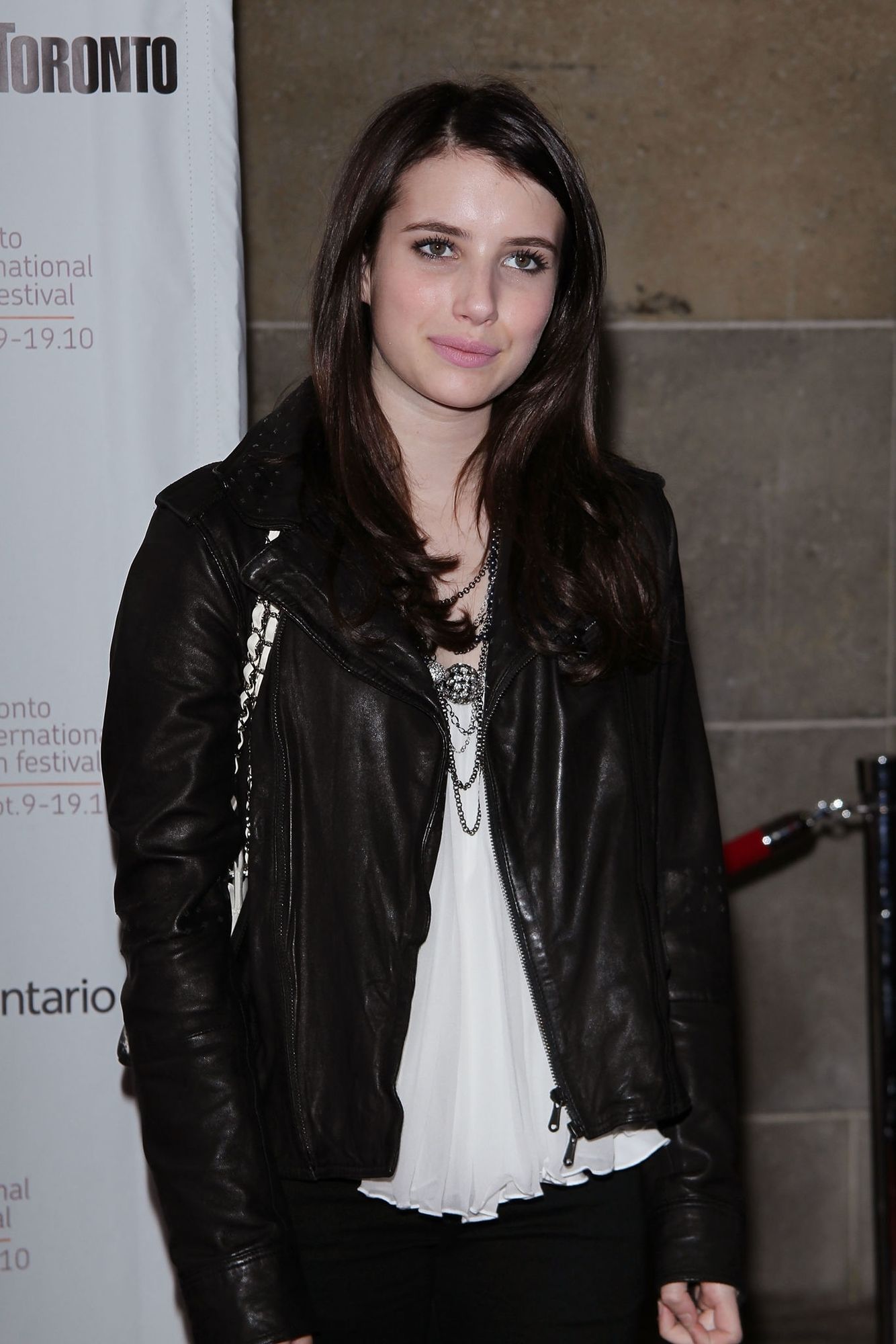 emmarobertsorg002.jpg emmarobertsorg002.jpg