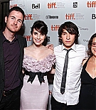 Filename=emmarobertsorg033.jpg
Filesize=158KiB
Dimensions=1500x1000
Date added=Aug 02, 2021 emmarobertsorg033.jpg