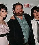 Filename=emmarobertsorg047.jpg
Filesize=302KiB
Dimensions=2000x1333
Date added=Aug 02, 2021 emmarobertsorg047.jpg