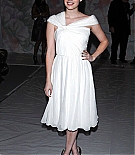 Filename=emmarobertsorg002.jpg
Filesize=96KiB
Dimensions=923x1500
Date added=Dec 13, 2015 emmarobertsorg002.jpg