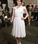 Filename=emmarobertsorg019.jpg
Filesize=317KiB
Dimensions=1372x2000
Date added=Dec 13, 2015 emmarobertsorg019.jpg