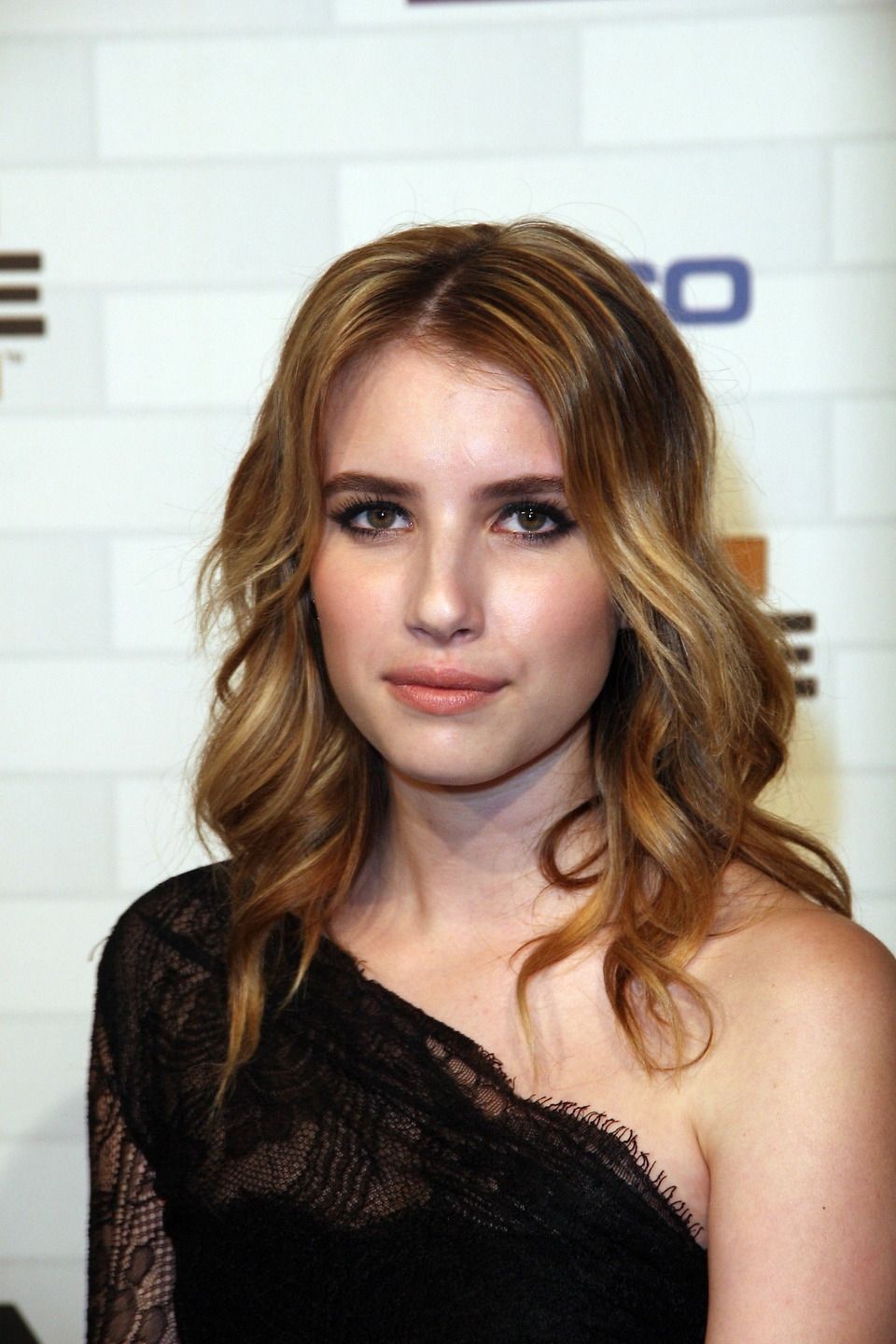 emmarobertsorg018.jpg emmarobertsorg018.jpg
