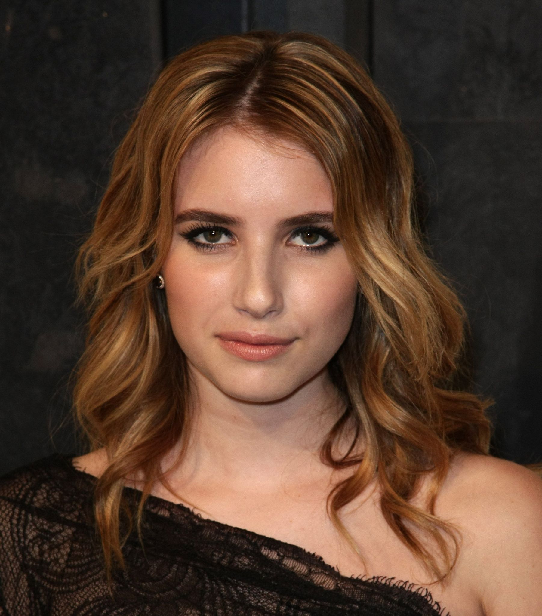 emmarobertsorg133.jpg
