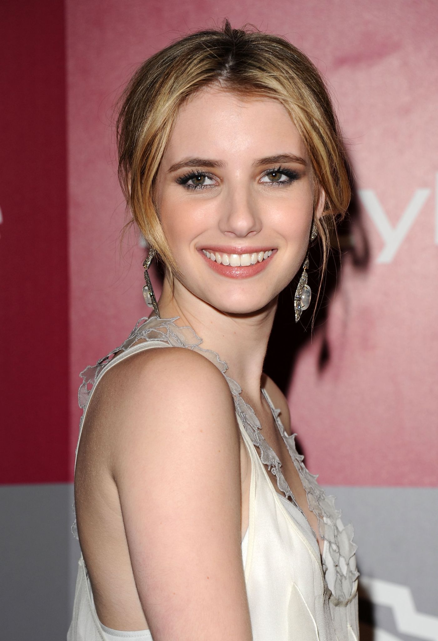emmarobertsorg015.jpg