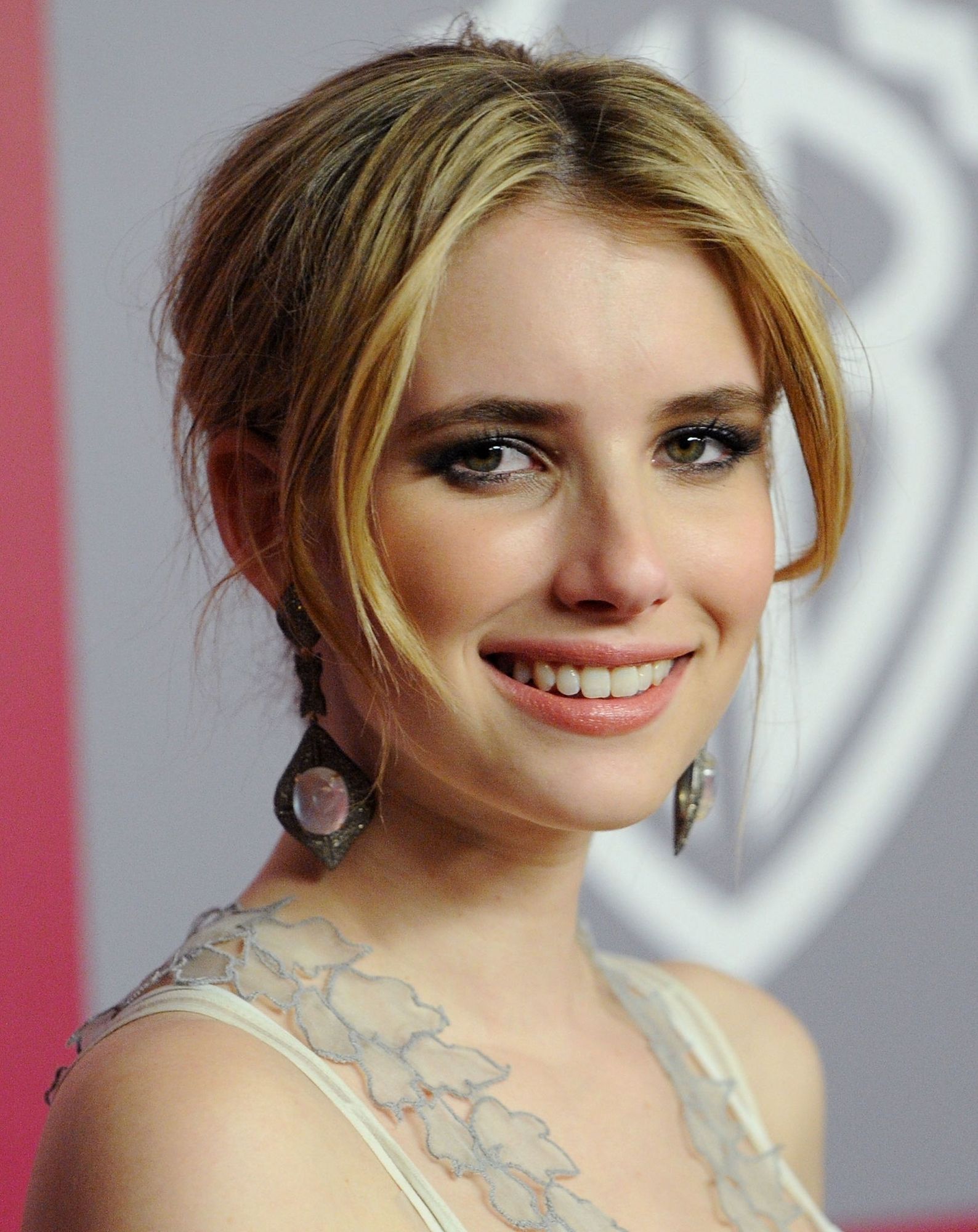 emmarobertsorg026.jpg emmarobertsorg026.jpg