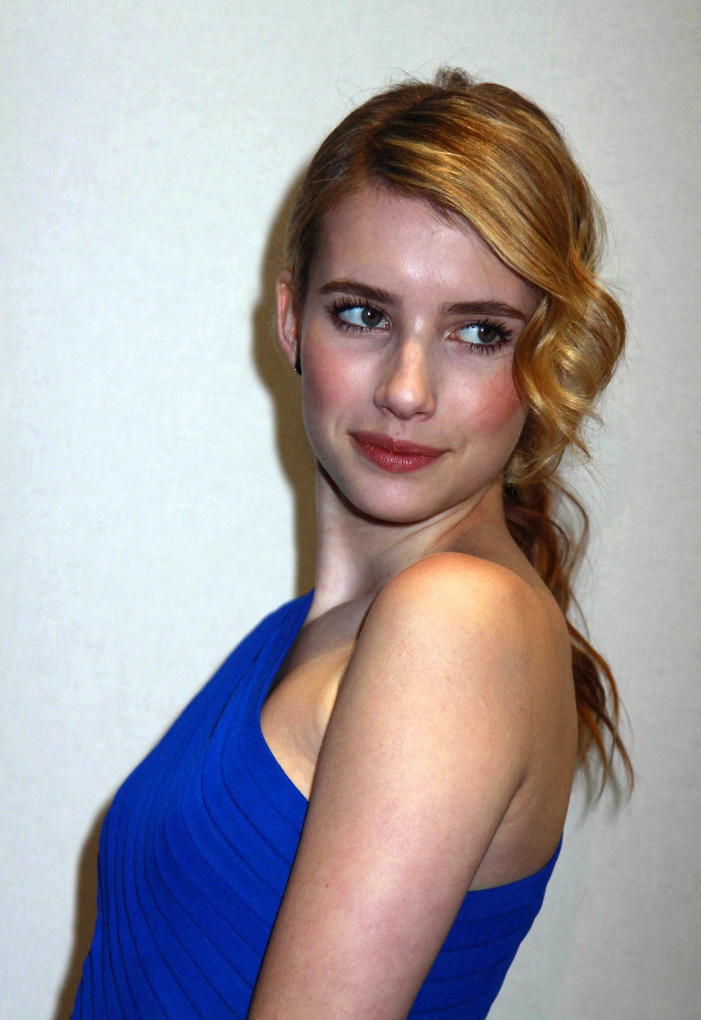 emmarobertsorg032.jpg emmarobertsorg032.jpg