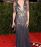 Filename=emmarobertsorg011.jpg
Filesize=361KiB
Dimensions=1111x2000
Date added=Dec 14, 2015 emmarobertsorg011.jpg
