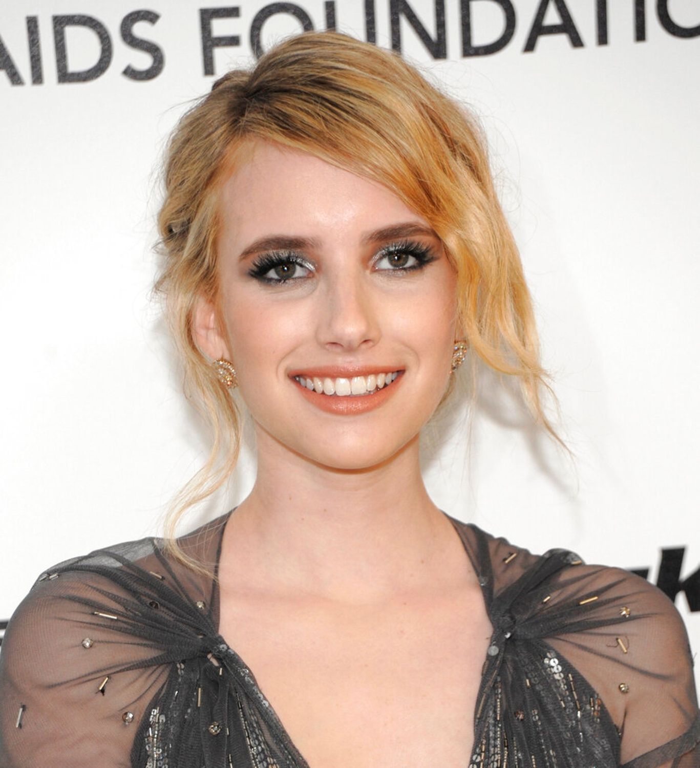 emmarobertsorg036.jpg emmarobertsorg036.jpg