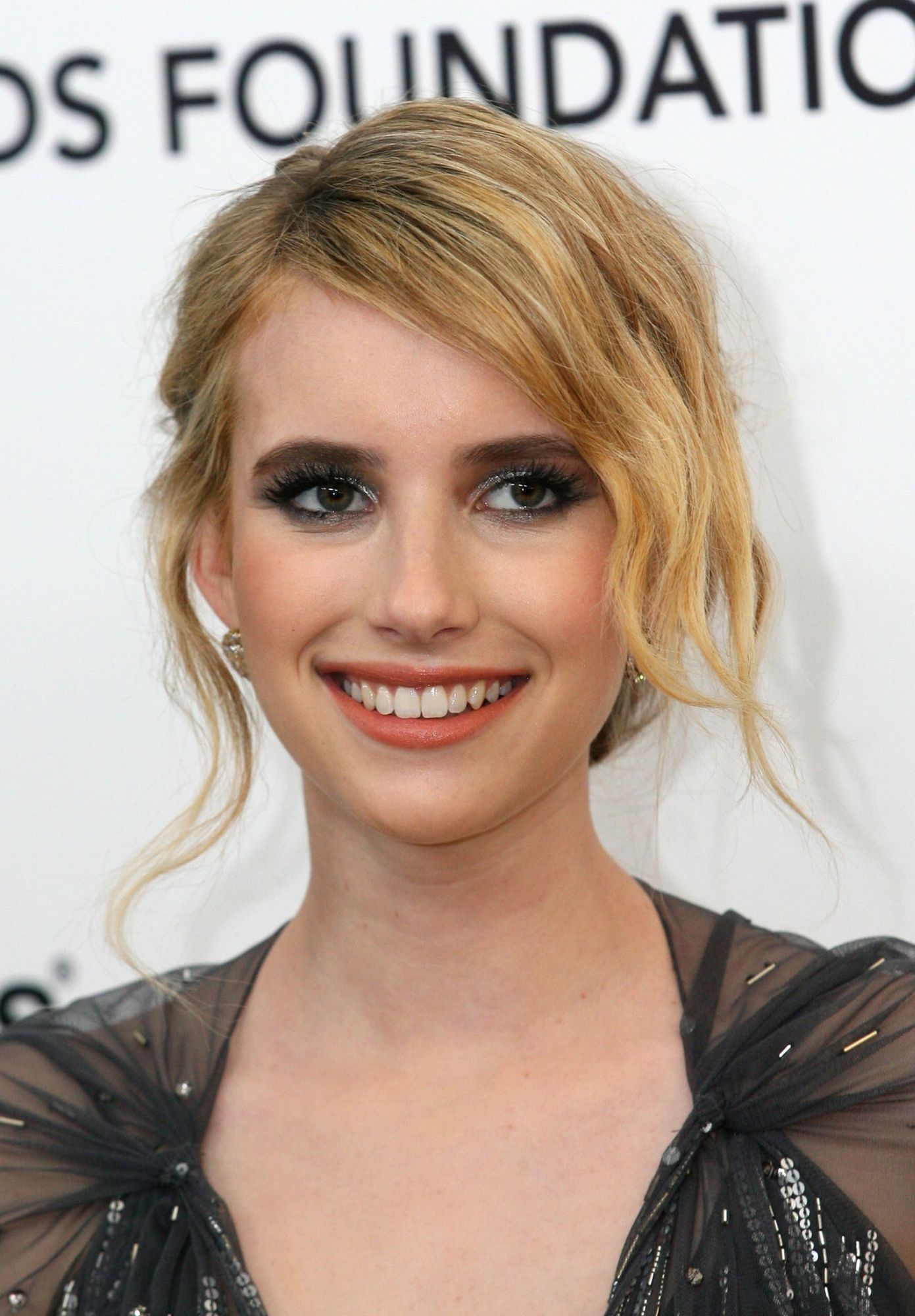 emmarobertsorg042.jpg emmarobertsorg042.jpg