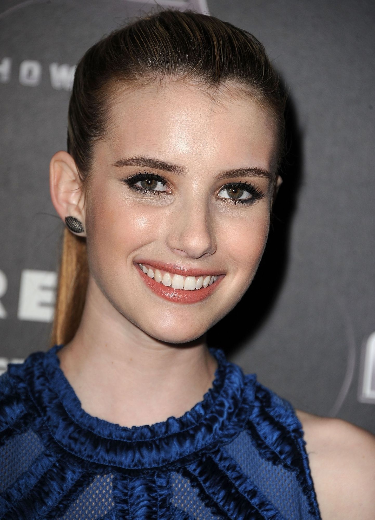 emmarobertsorg210.jpg