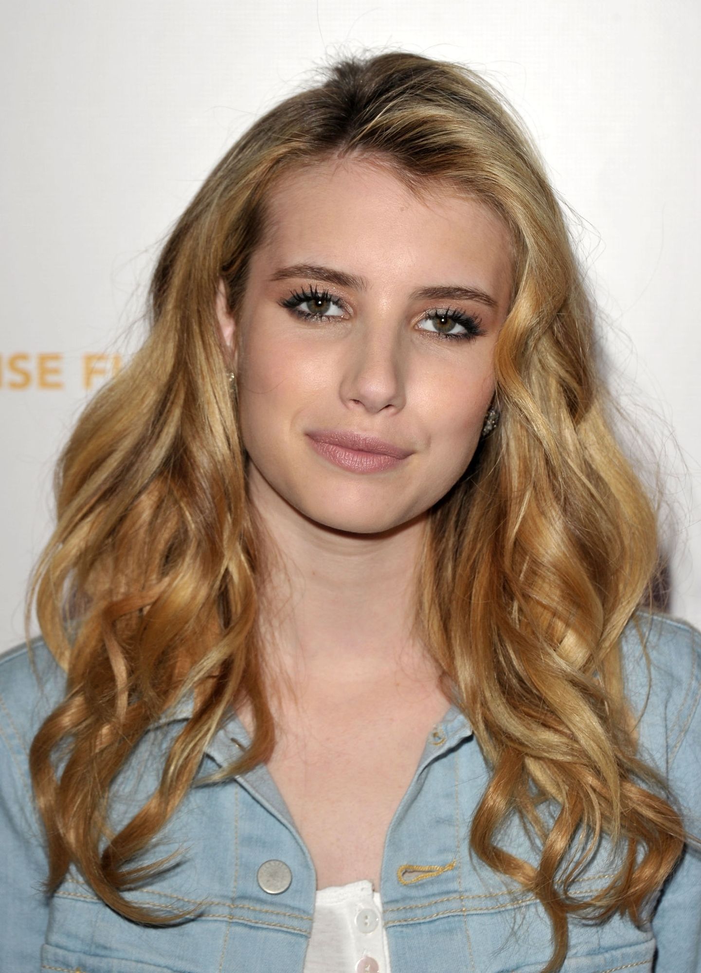 emmarobertsorg007.jpg emmarobertsorg007.jpg