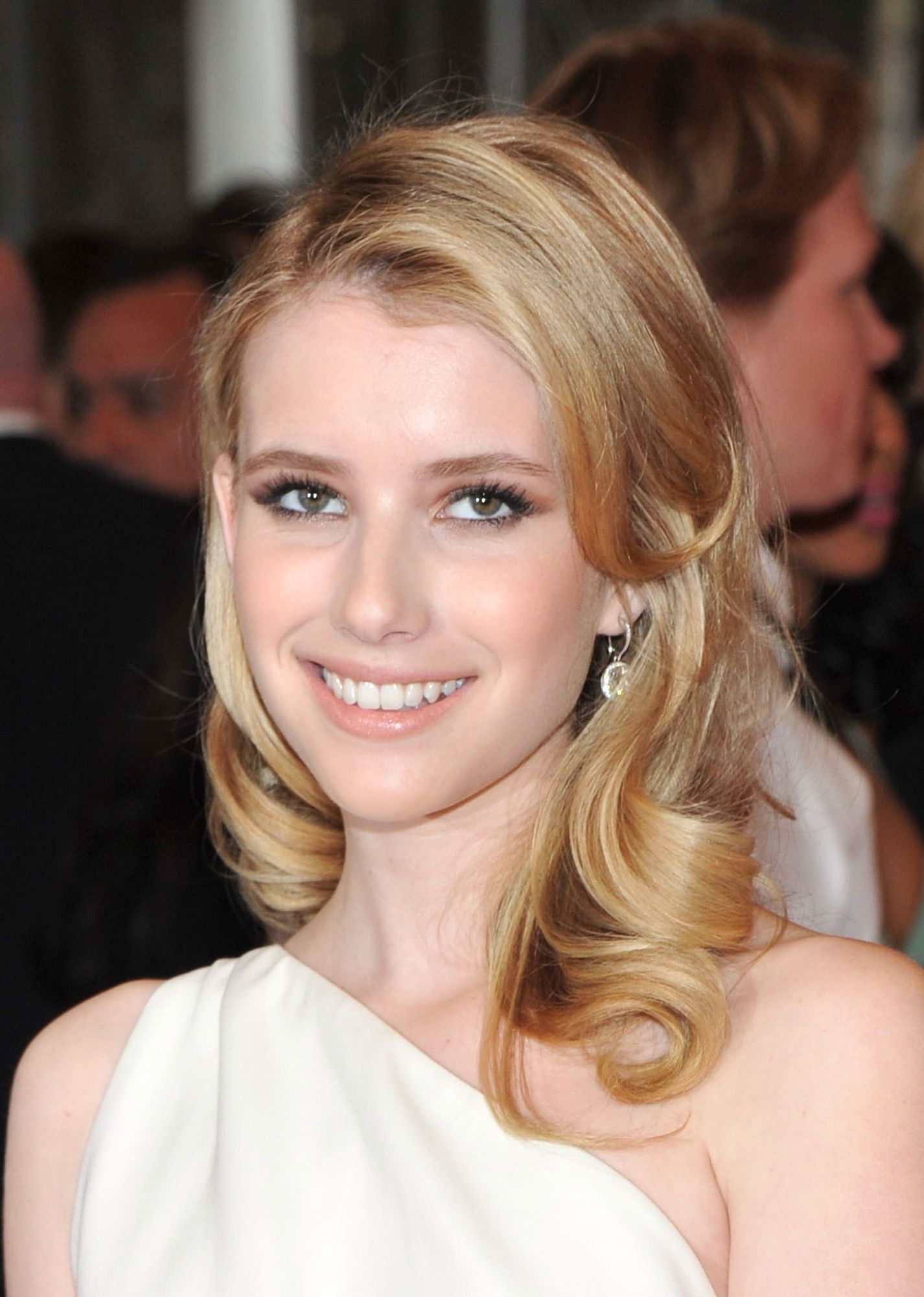 emmarobertsorg047.jpg emmarobertsorg047.jpg