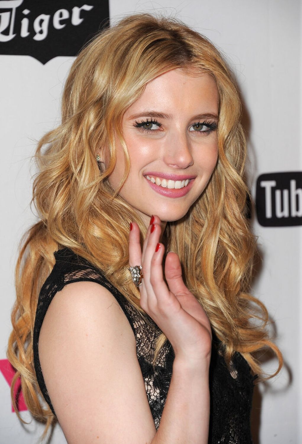emmarobertsorg005.jpg emmarobertsorg005.jpg