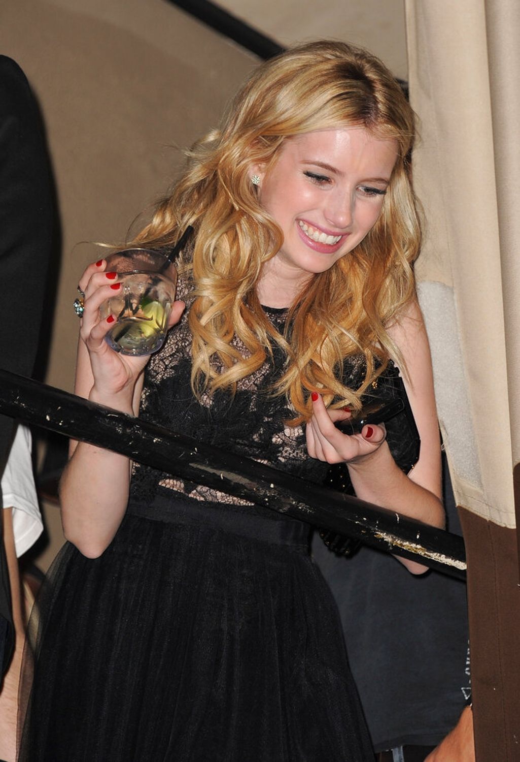 emmarobertsorg007.jpg emmarobertsorg007.jpg