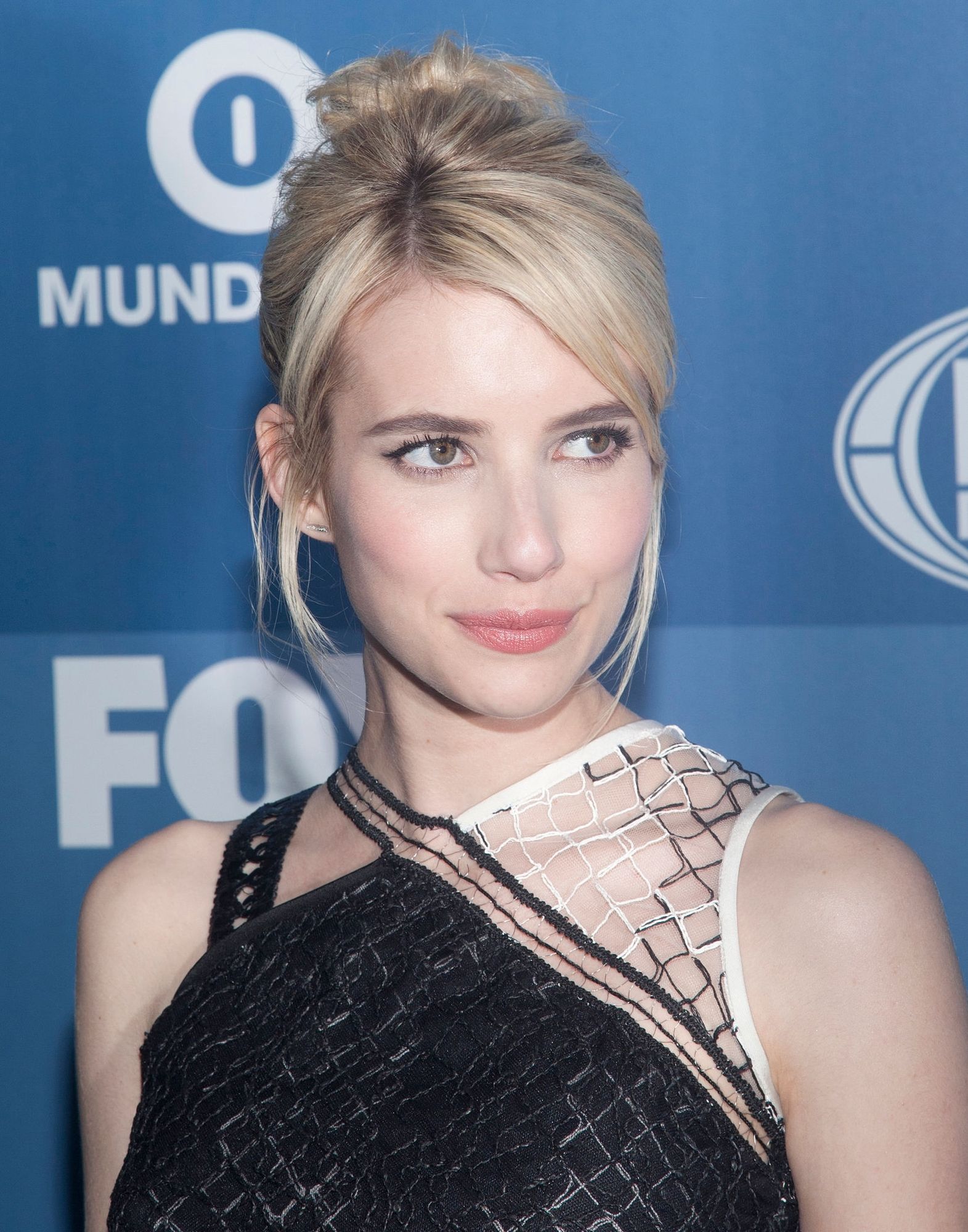 emmarobertsorg076.jpg emmarobertsorg076.jpg