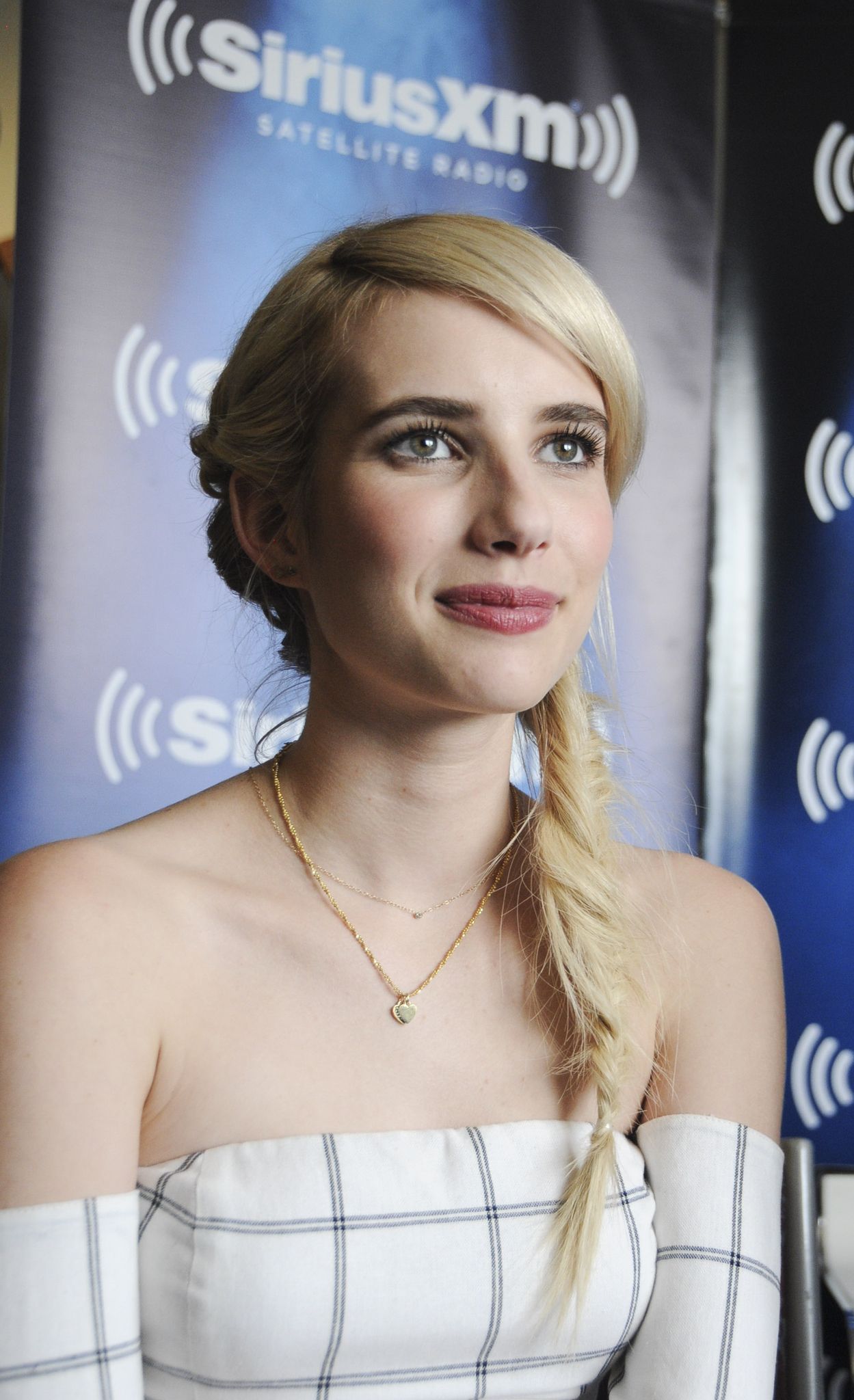 emmarobertsorg003.jpg emmarobertsorg003.jpg